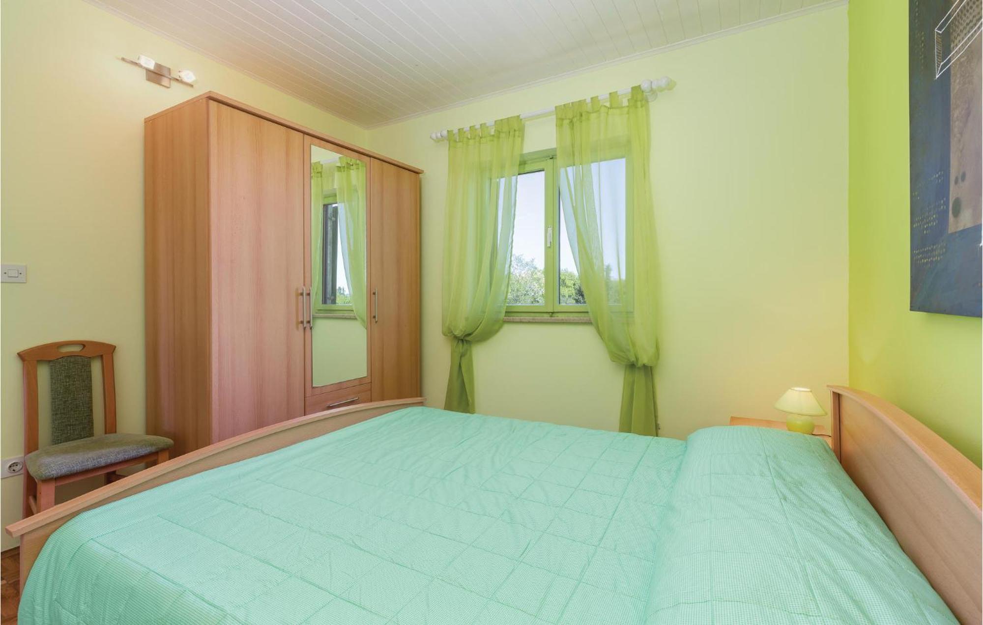 Cozy Apartment In Tar With House Sea View Tar-Vabriga Exterior foto